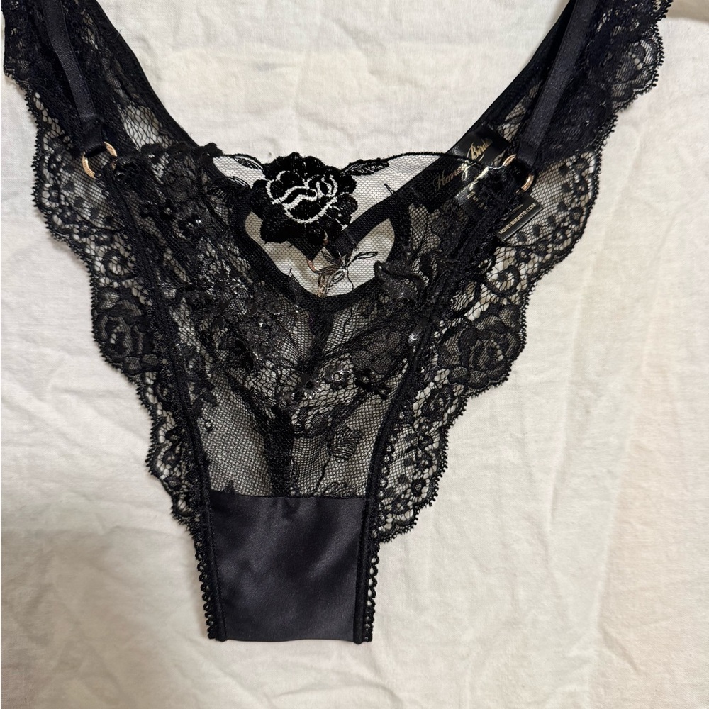 Honey Birdette Whitney Black Lingerie Set || Bra-32C, Garter Belt-Sm, Panty-Sm - Picture 8 of 15
